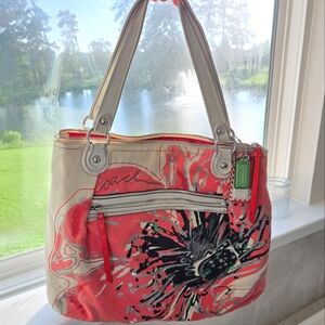 COACH Poppy 19029: Rare and hard-to-find multicolor floral design.